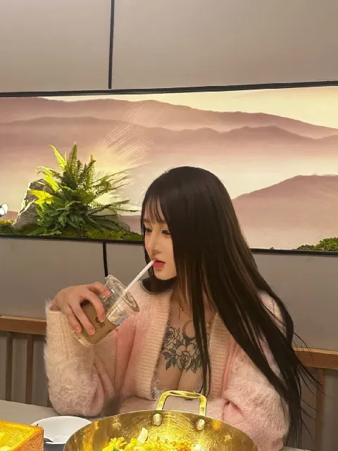 F891