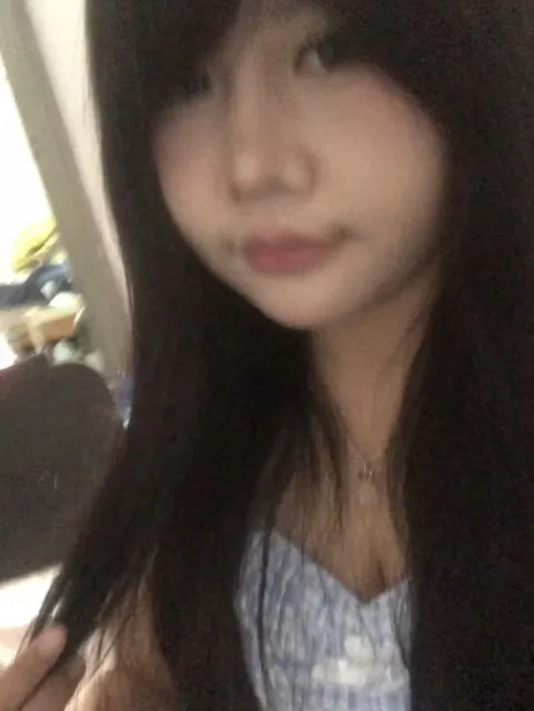 F893