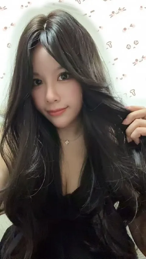 F929
