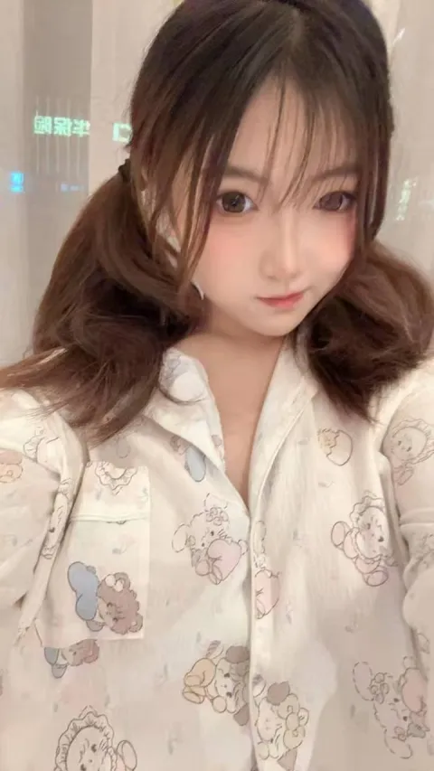 G048