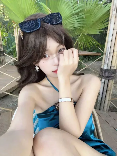 G429