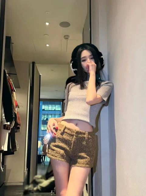 G689