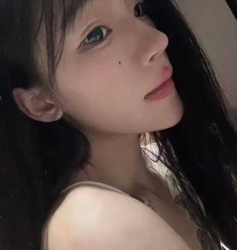 G898