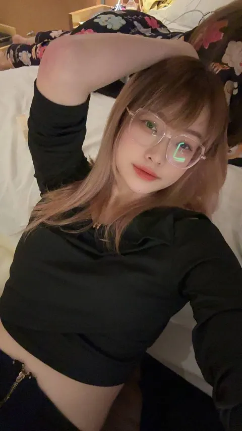 H404