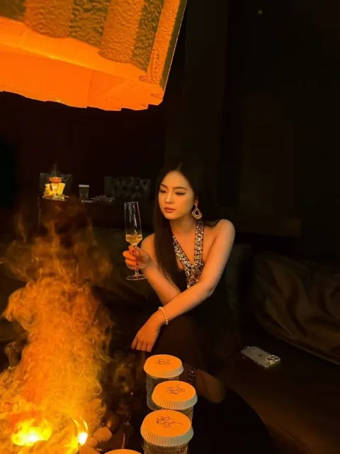 H426
