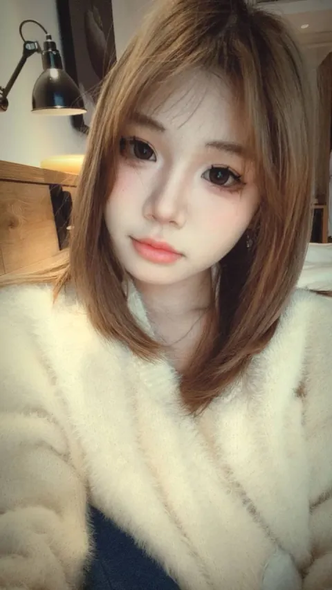 H487
