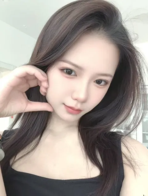 H653