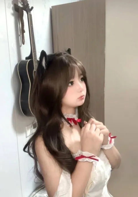 H693