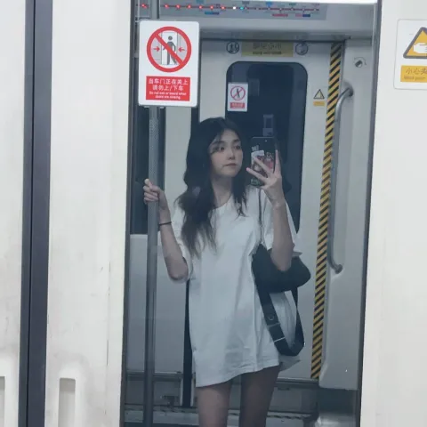 I808