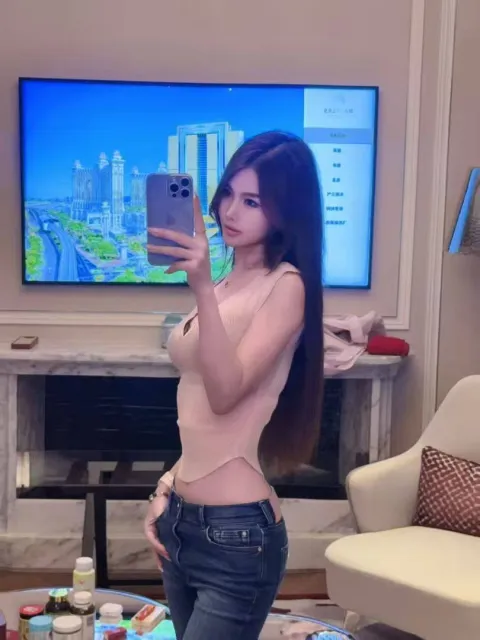 I854