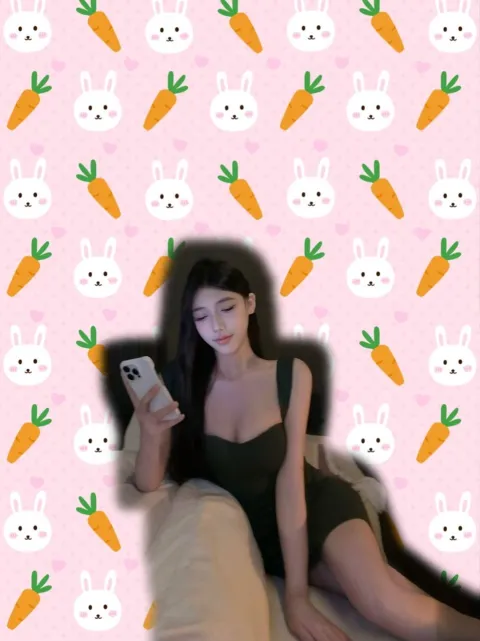 J738