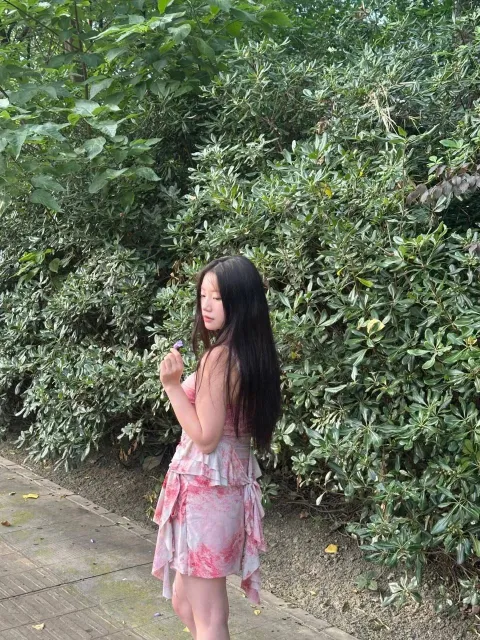 J821